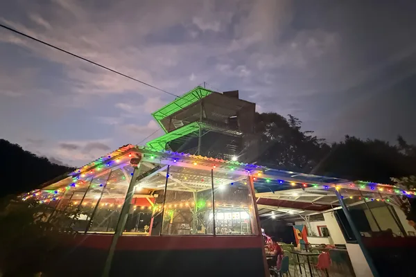 Colina Entre Colores